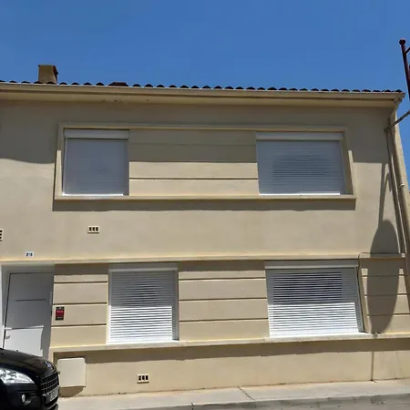 4p Apartment